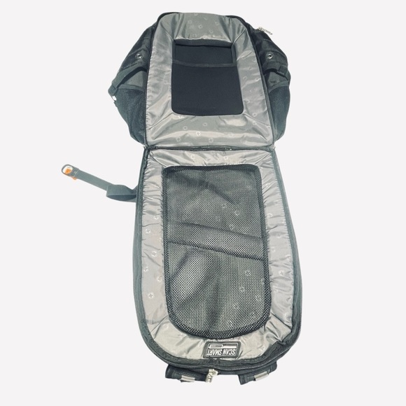 SwissGear Wenger 1900 ScanSmart TSA 17-Inch Laptop Backpack for Work or Travel - Picture 10 of 13